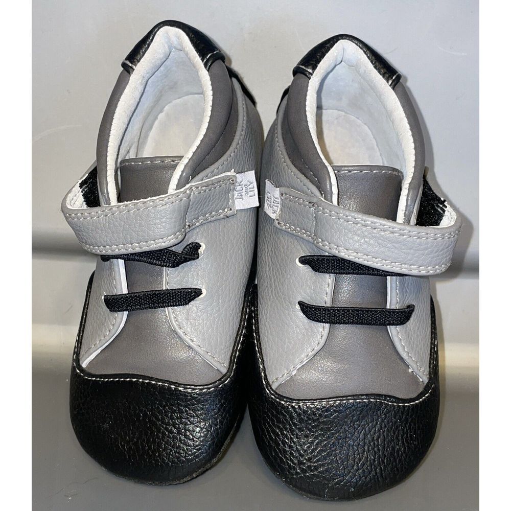 Jack and Lily Infant‎ Shoes Leather moccasin sz 30-36 Months  Gray and Black